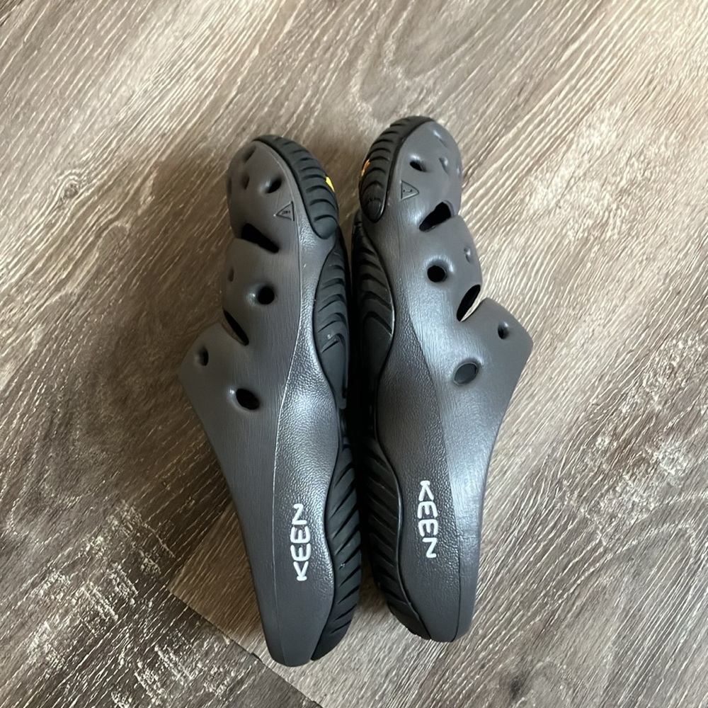 KEEN - Picture 7 of 17